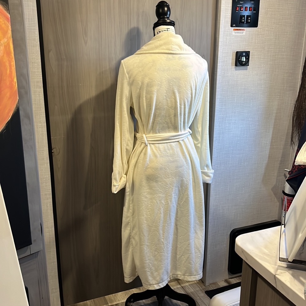 Cream PINK robe - Picture 2 of 5